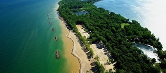 Rare 8BR Duplex near Presque Isle! Wifi & walkable