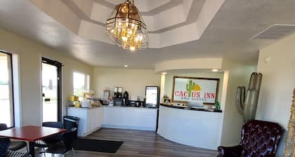 Cactus Inn & Suites