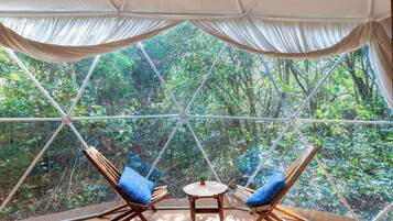 标准四人房, 1 间卧室 | 笔记本电脑工作区、床单