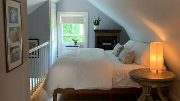 3 habitaciones, escritorio, tabla de planchar con plancha y wifi gratis