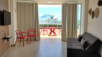 Apartamento | Área de estar | TV LED