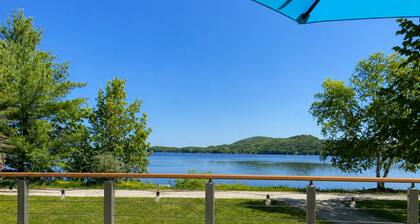 House + Boat. Remodeled. Waterfront, Fantastic View. No cleaning fees.