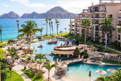 5 Star Resort on Medano Beach, Cabo San Lucas