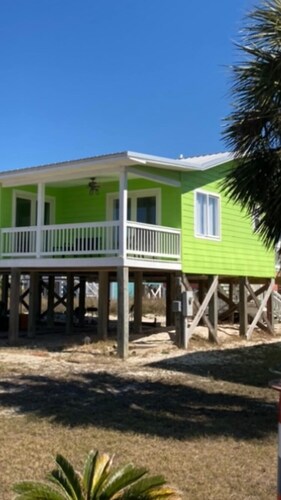 Salty Lime, Pet Friendly! Beach House!  Sleeps 8 Steps from the beach!