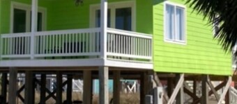 Salty Lime, Pet Friendly! Beach House!  Sleeps 8 Steps from the beach!