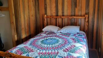 2 soverom, reiseseng for barn, wi-fi (inkludert) og sengetøy