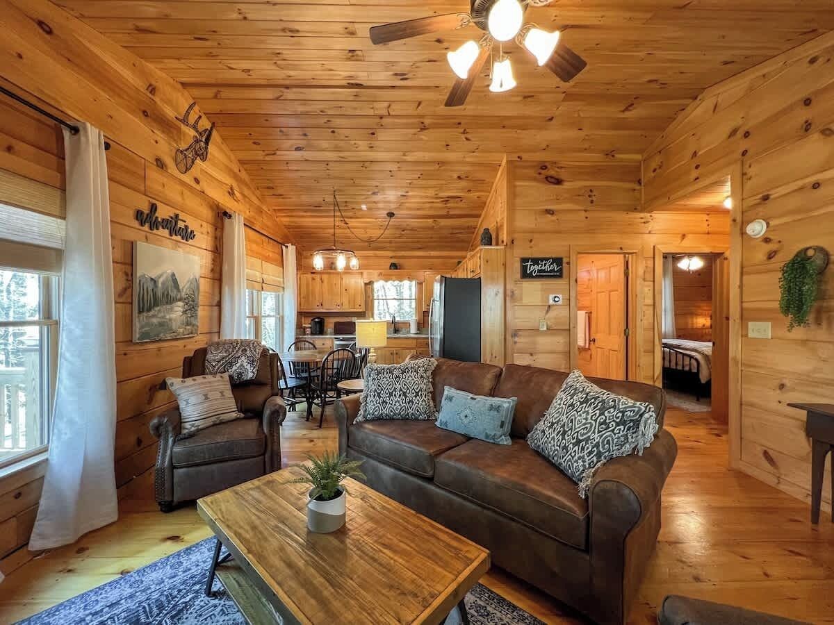 TV, fireplace, offices