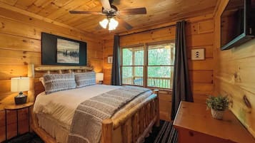 2 makuuhuonetta, silitysrauta/-lauta, Wi-Fi, vuodevaatteet