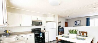 3 BR Near Tennis Center~Golf~Berry~Shorter