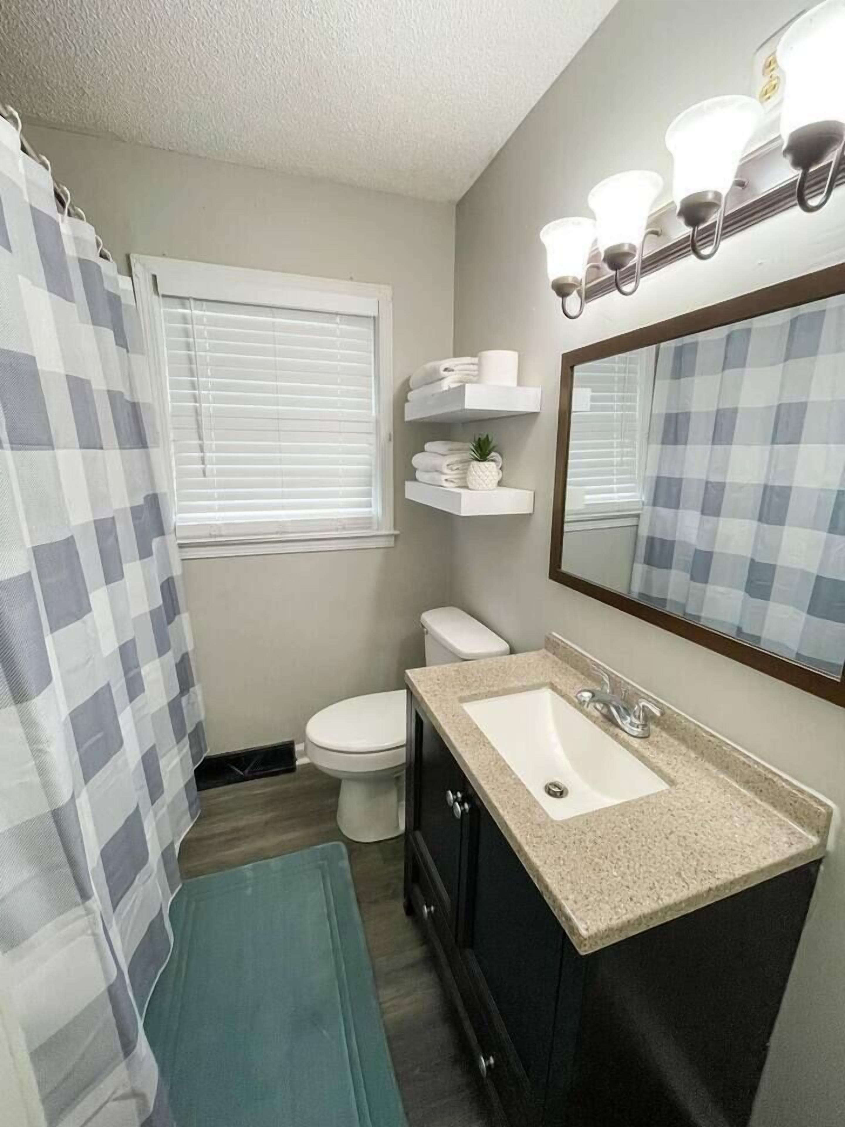 淋浴设施、吹风机、毛巾