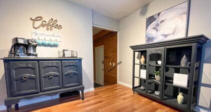 3 BR Near Tennis Center~Golf~Berry~Shorter