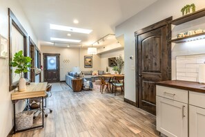 Interior - Dog-friendly downtown condo - large balcony, fast WiFi, updated interior & W/D (Bigfork)