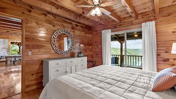 3 dormitorios, escritorio, tabla de planchar con plancha y cuna de viaje