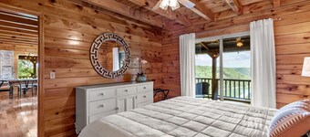 MODERN UPSCALE CABIN WITH UNOBSTRUCTED LAKE & MOUNTAIN VIEWS