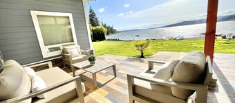 Newly Built Luxury 4 bedroom Waterfront Home