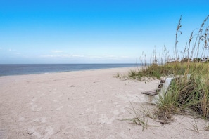 Beach nearby - Waters Edge 104S by Duncan Real Estate (Holmes Beach)
