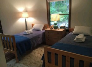 3 dormitorios, escritorio, tabla de planchar con plancha y wifi gratis