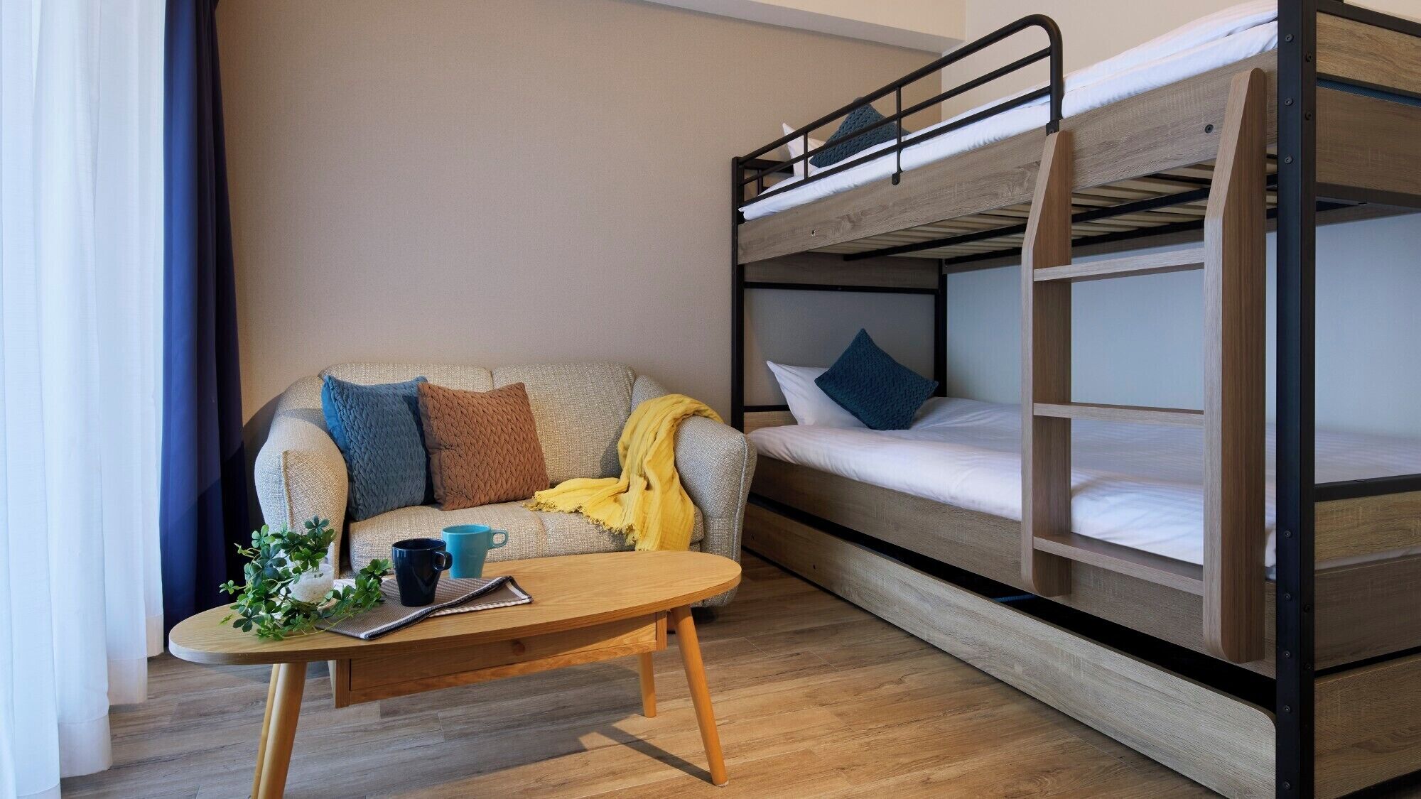 Quadruple Room | Front of property