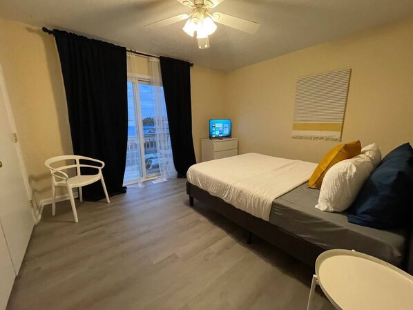 2 slaapkamers, een strijkplank/strijkijzer, gratis wifi, beddengoed