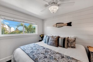 1 chambre, fer et planche à repasser, accès au Wi-Fi (inclus)