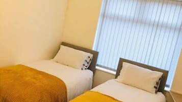 4 bedrooms, WiFi, bed sheets