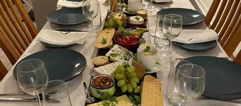 TownHouse - Sleeps 6 - Parking - Garden