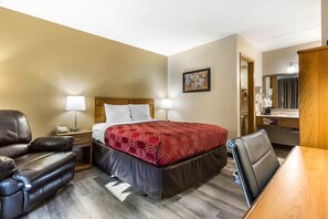 Room - Econo Lodge Inn and Suites Shepherd Of The Hills Expy (Branson)