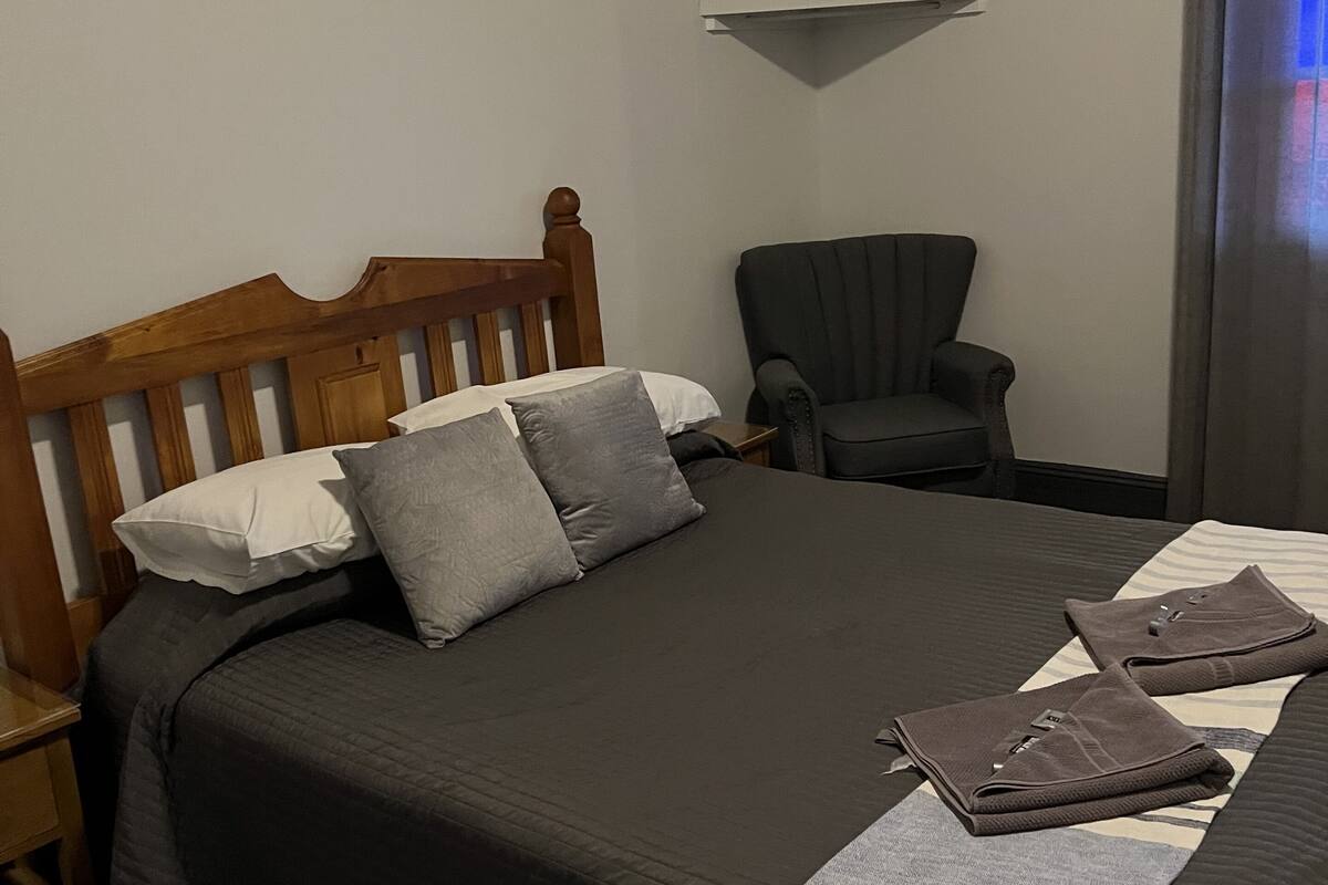 economy double room | 1 bedroom, premium bedding, blackout curtains, bed sheets