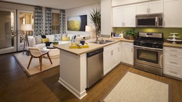 Fridge, microwave, oven, dishwasher