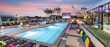 Piscine extérieure, piscine chauffée