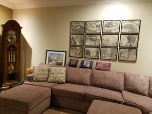 Living area - Des Moines Marina Gem close to SEATAC (Des Moines)
