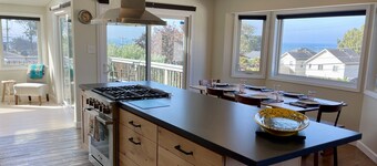 Elegant but practical retreat to maximize your enjoyment in beautiful HMB