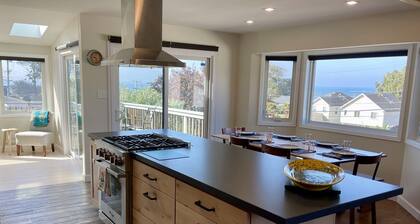 Elegant but practical retreat to maximize your enjoyment in beautiful HMB