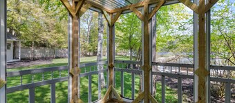 Sebago Breeze Lake House