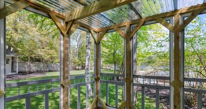 Sebago Breeze Lake House