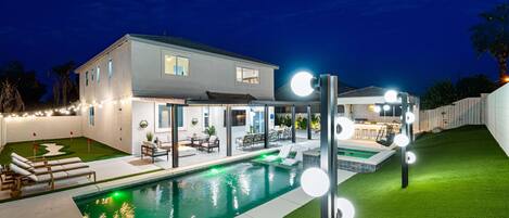 屋外プール、温水プール