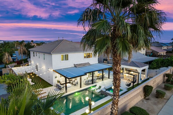 Outdoor pool, a heated pool - Interstellar w/Pool, Golf, & Game room/Sleeps 23! (Coachella)