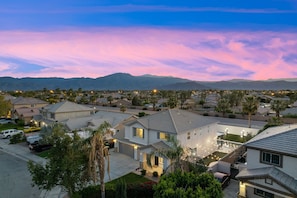 Exterior - Interstellar w/Pool, Golf, & Game room/Sleeps 23! (Coachella)