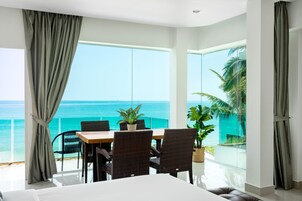 Superior Room | In-room safe, desk, iron/ironing board, free WiFi