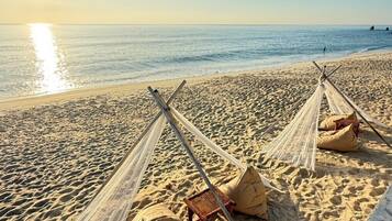 On the beach, white sand, beach bar, kayaking