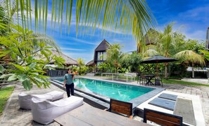 15 outdoor pools - BB Garden Resort (Canggu)