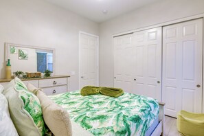 4 Schlafzimmer, Bügeleisen/Bügelbrett, Reisekinderbett, WLAN