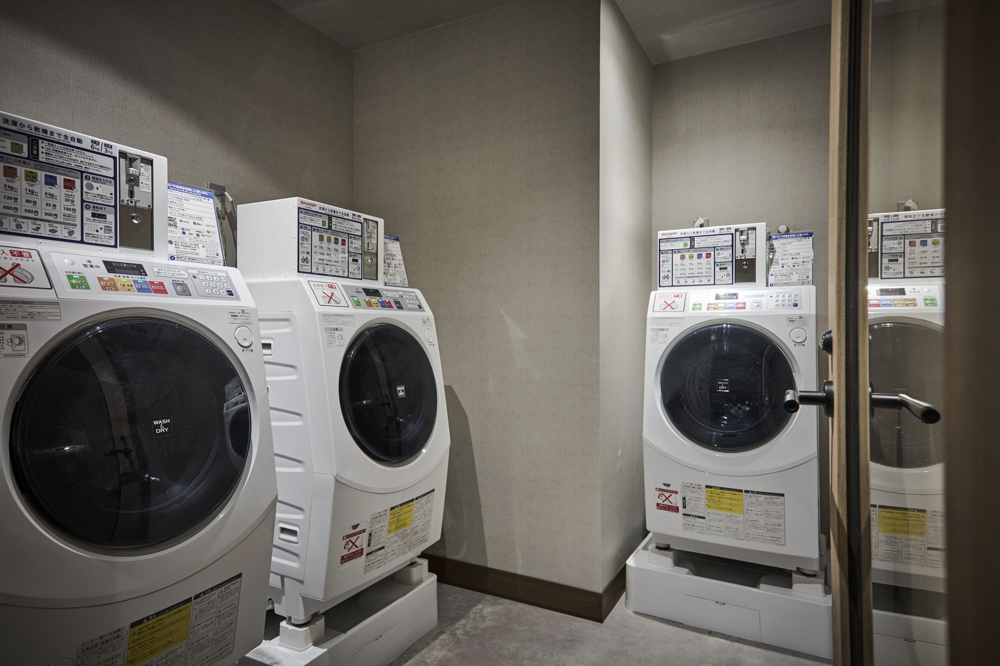 Foto - The Royal Park Canvas Ginza Corridor