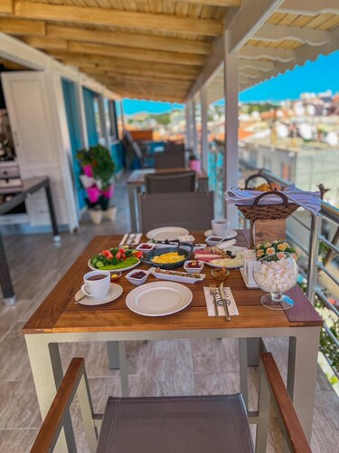 Cesme Flowers Butik Otel