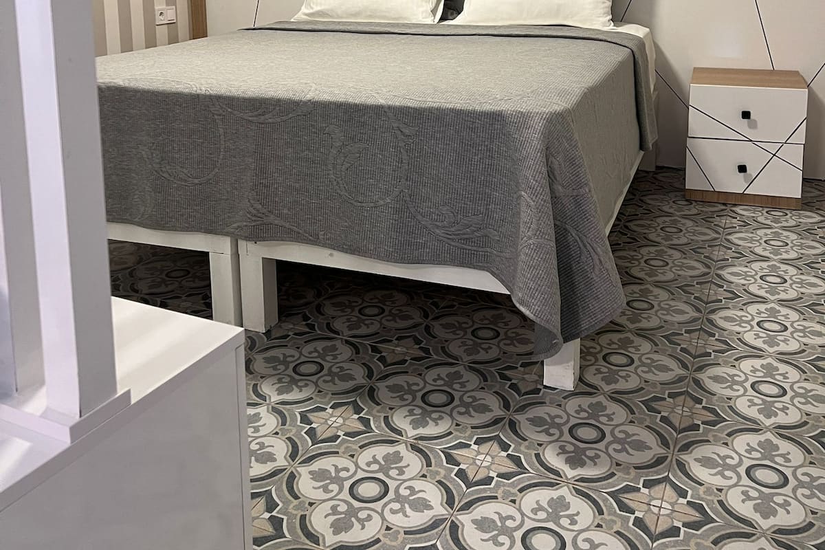 Lilyum Room | 1 chambre, draps en coton égyptien, literie de qualité supérieure