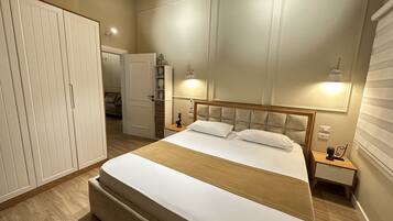 Penthouse | 2 Schlafzimmer, Allergikerbettwaren, individuell dekoriert