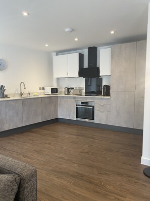 Fridge, microwave, oven, stovetop - Icona - Modern 2 bed apartment (York)