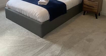Icona - Modern 2 bed apartment
