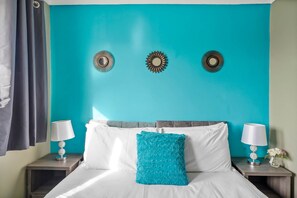 4 habitaciones, tabla de planchar con plancha, wifi y ropa de cama 