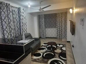 Apartment, 1 Bedroom | Living area